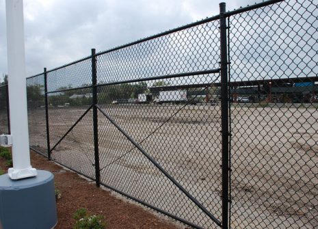 commercial-use-chain-link-fences
